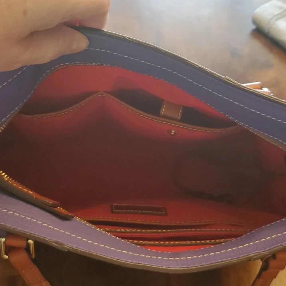Large Dooney and Bourke tote. - Picture 3 of 7
